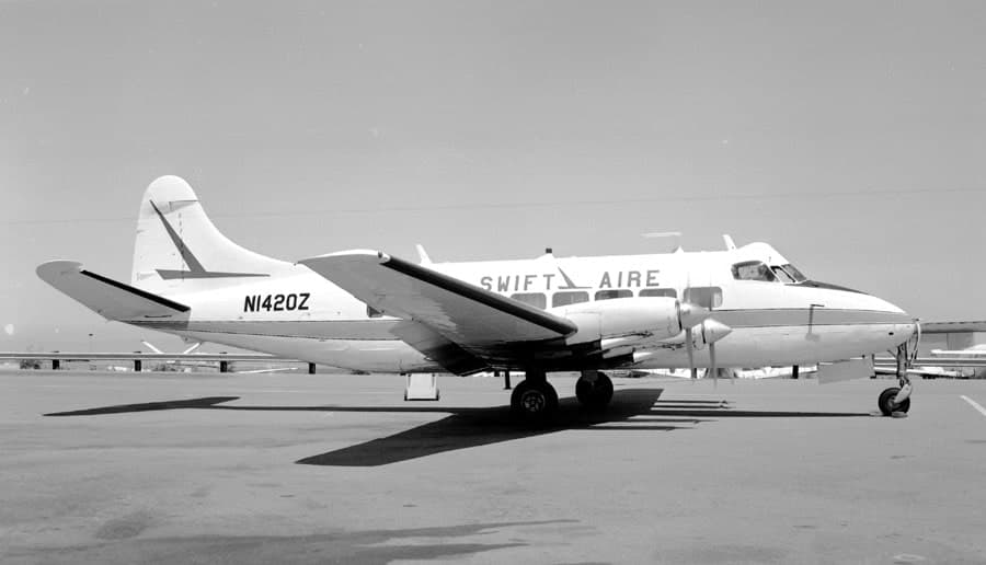 N1420Z — Twin-engine aircraft