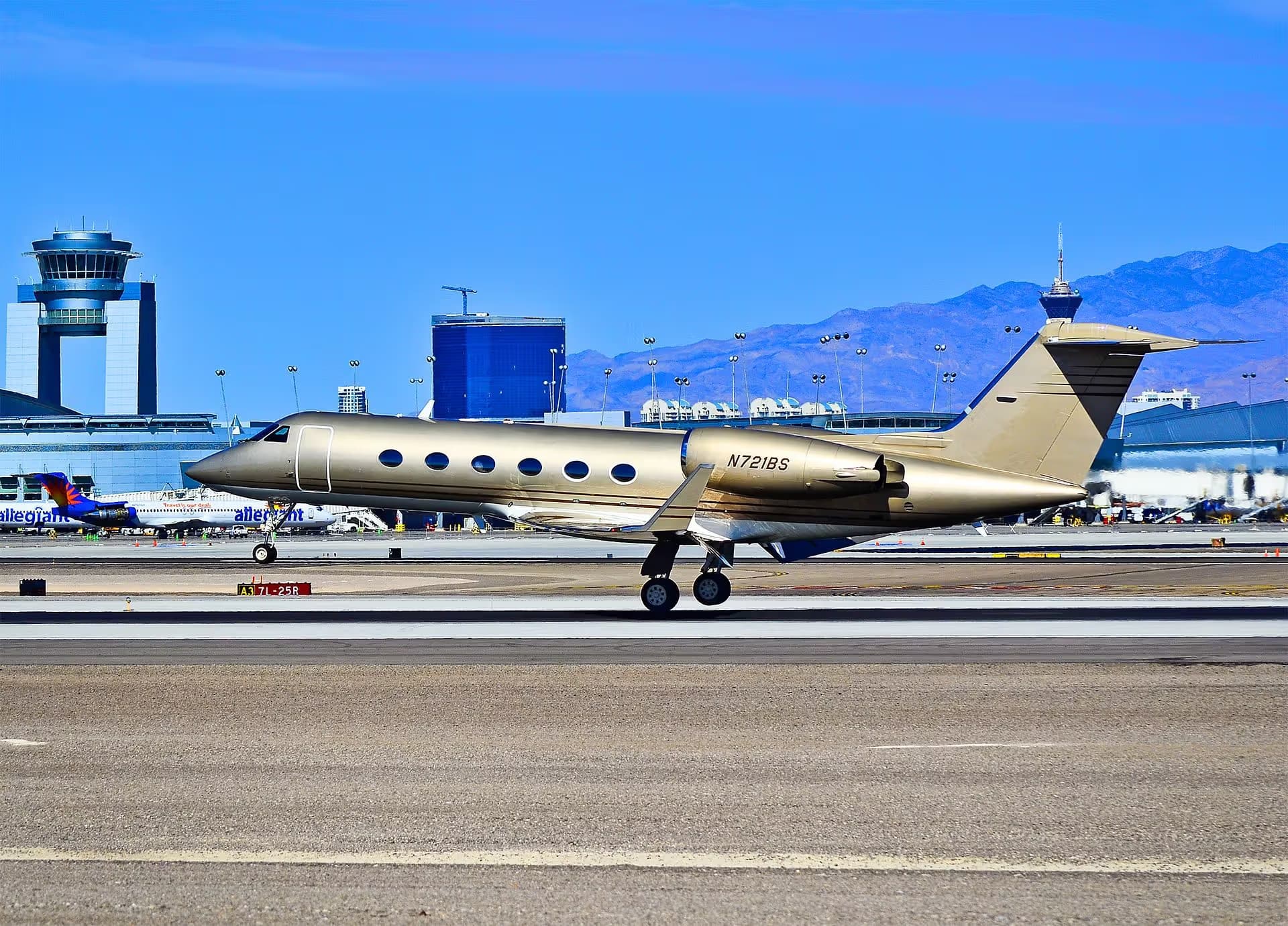 N721BS — Business jet