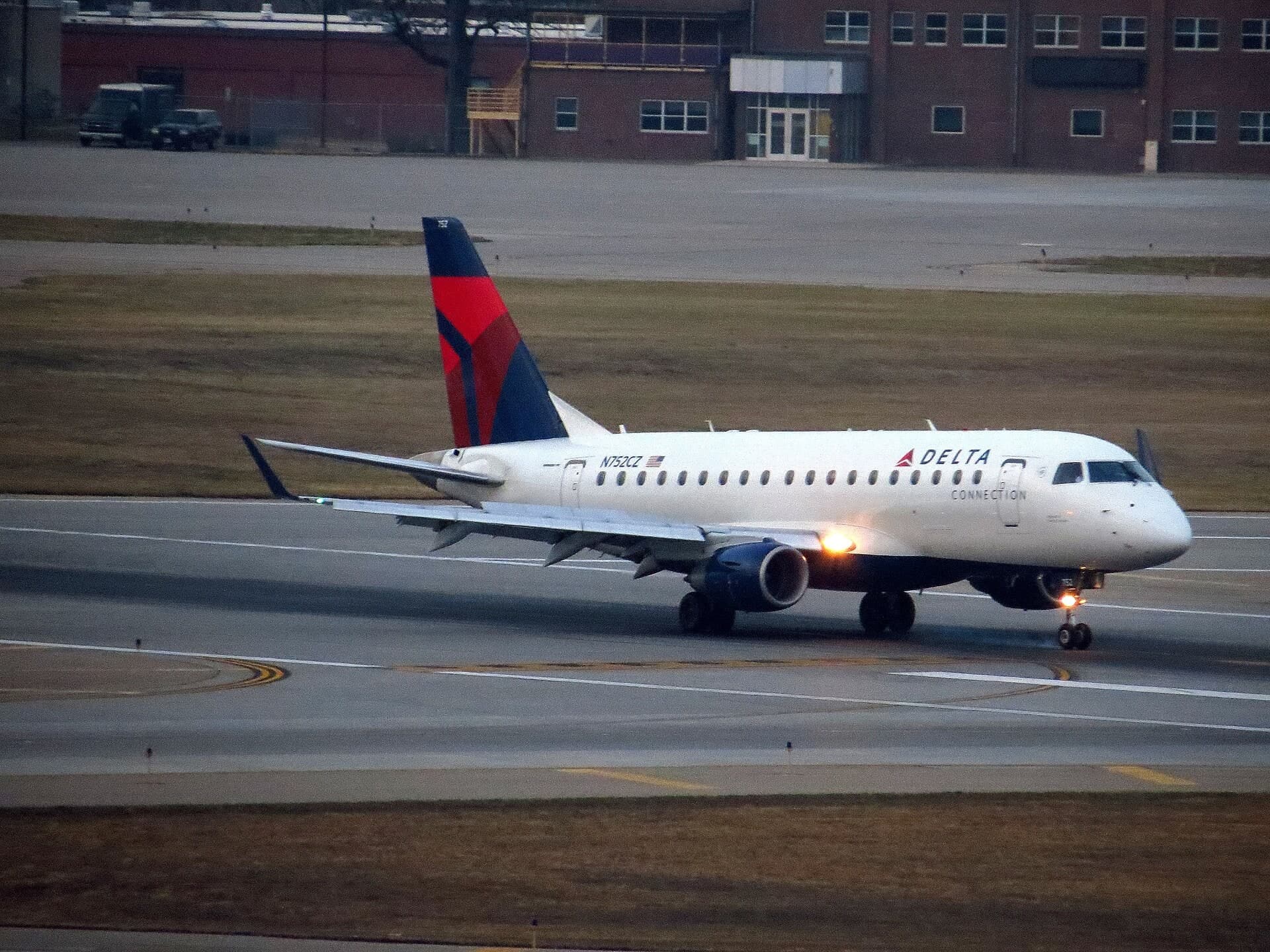 N752CZ — Embraer