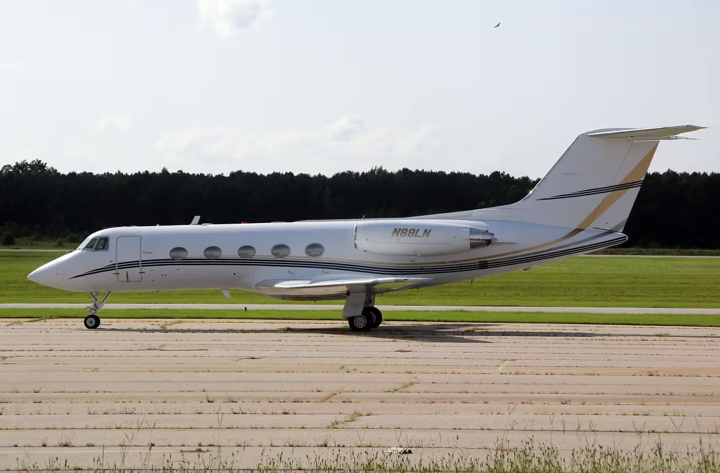 N88LN — Business jet