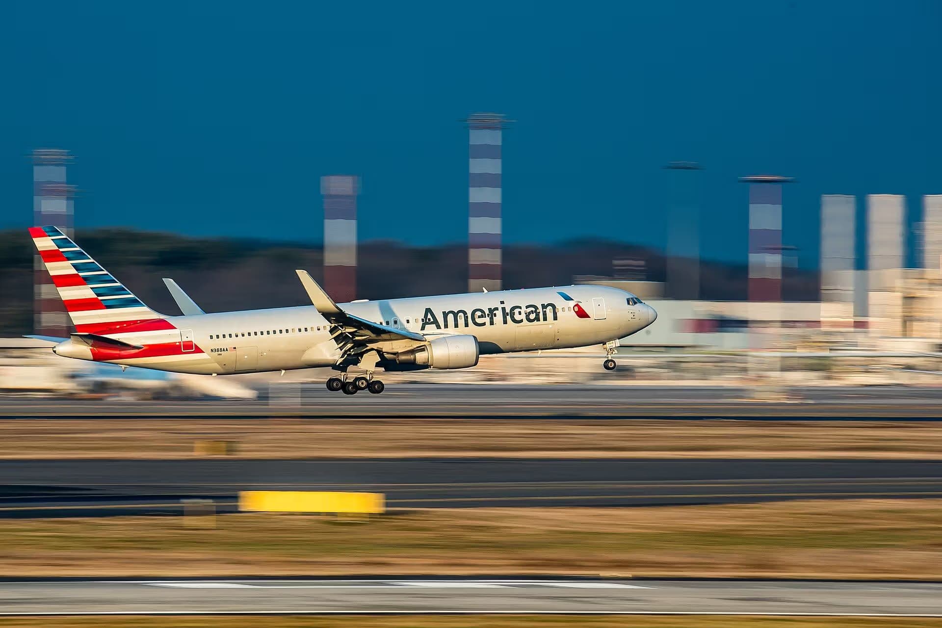 N388AA — Twin-engine aircraft
