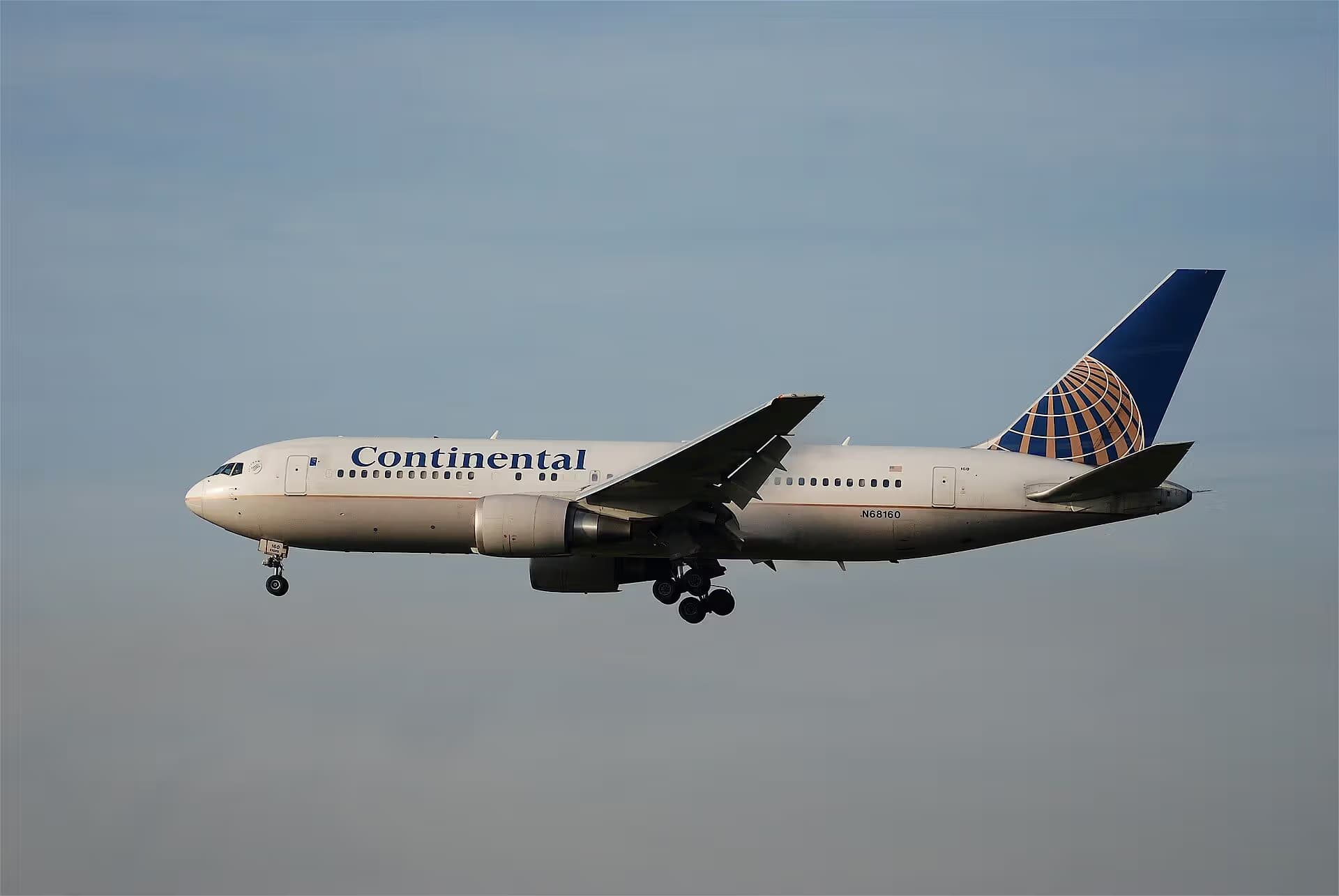 N68160 — Twin-engine aircraft