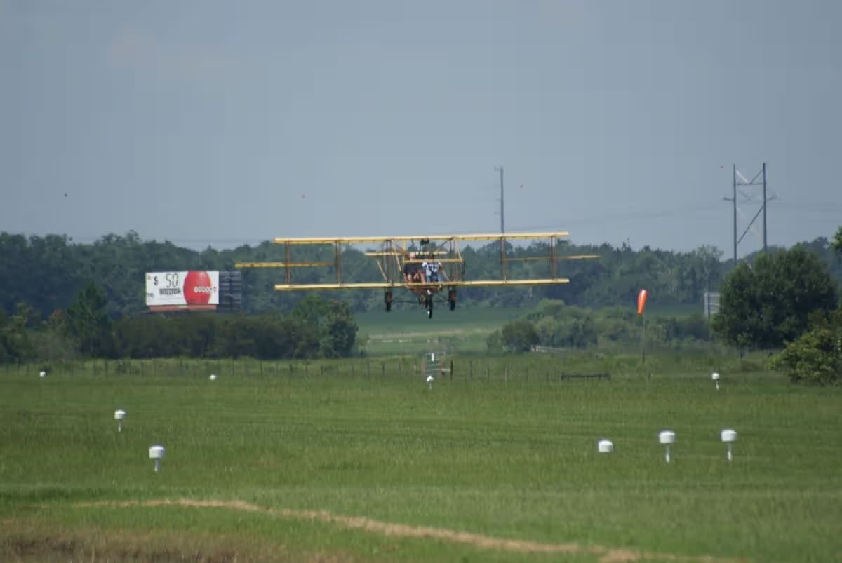 Unidentified — Aircraft