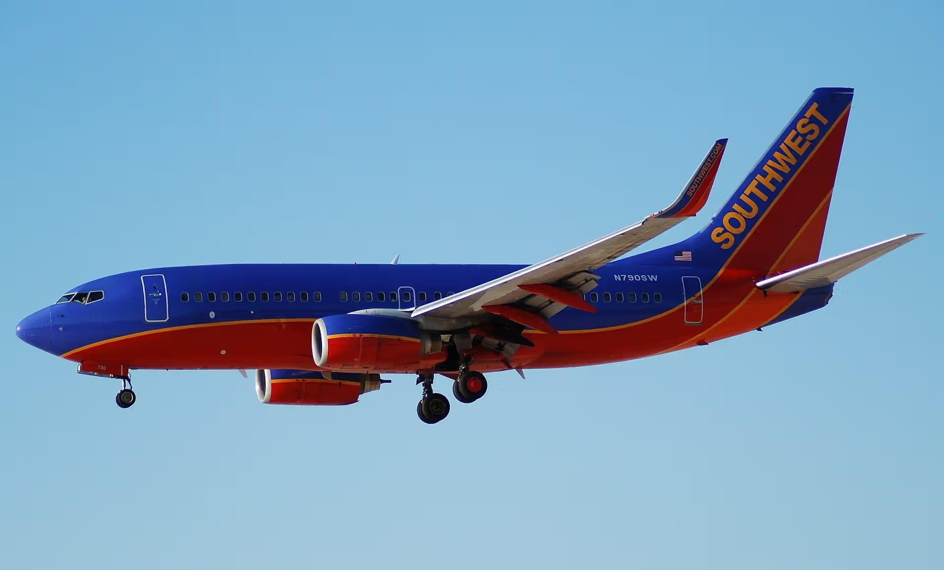 N790SW — Twin-engine aircraft