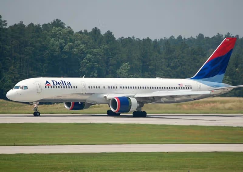 N6702 — Boeing