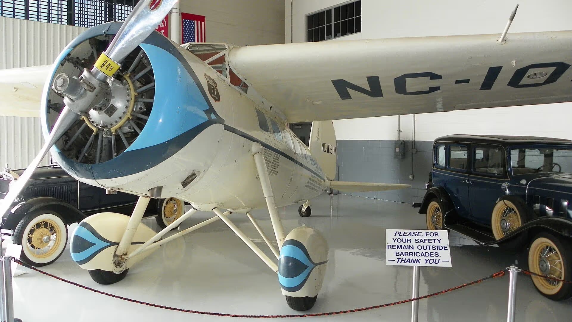 Unidentified — Single-engine aircraft