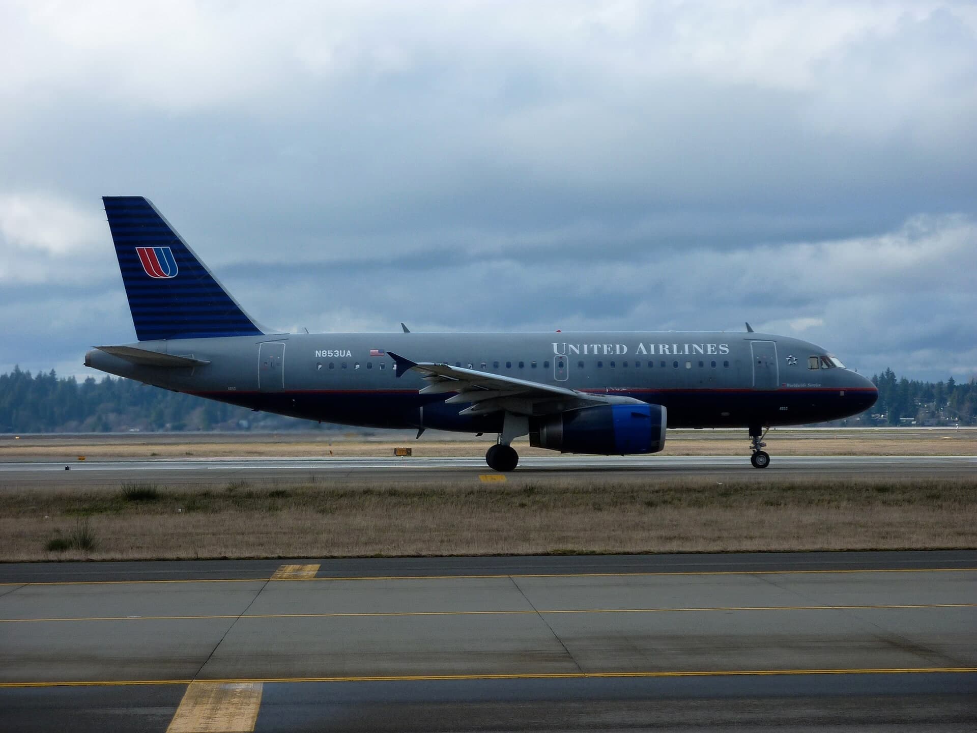 N853UA — Airbus
