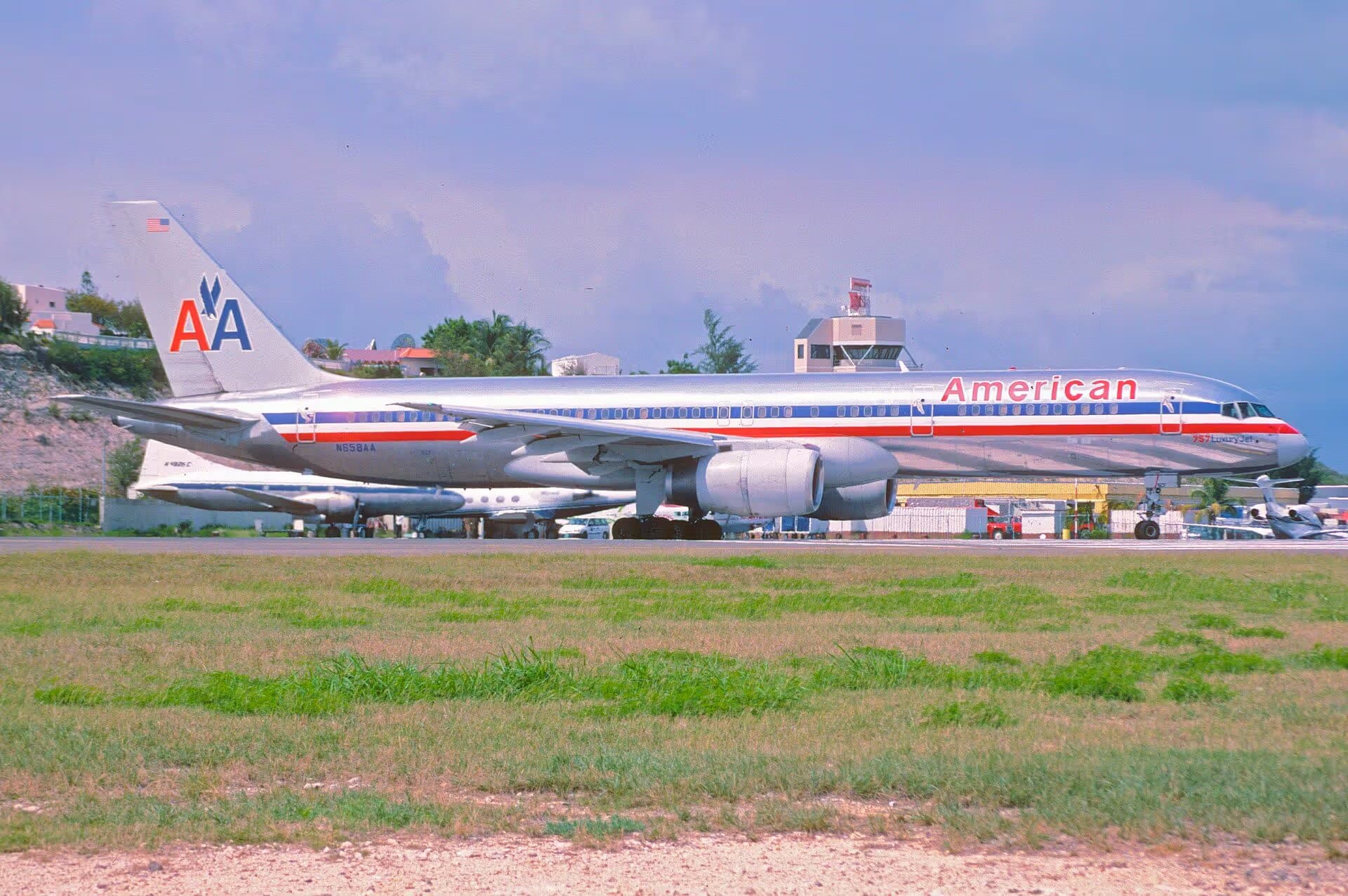 N658AA — Aircraft
