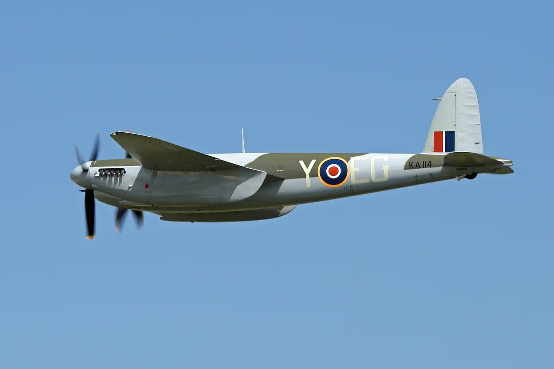 N114KA — De Havilland