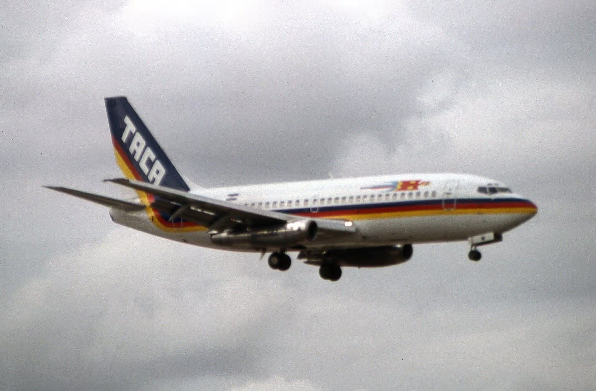 N4905W — Boeing