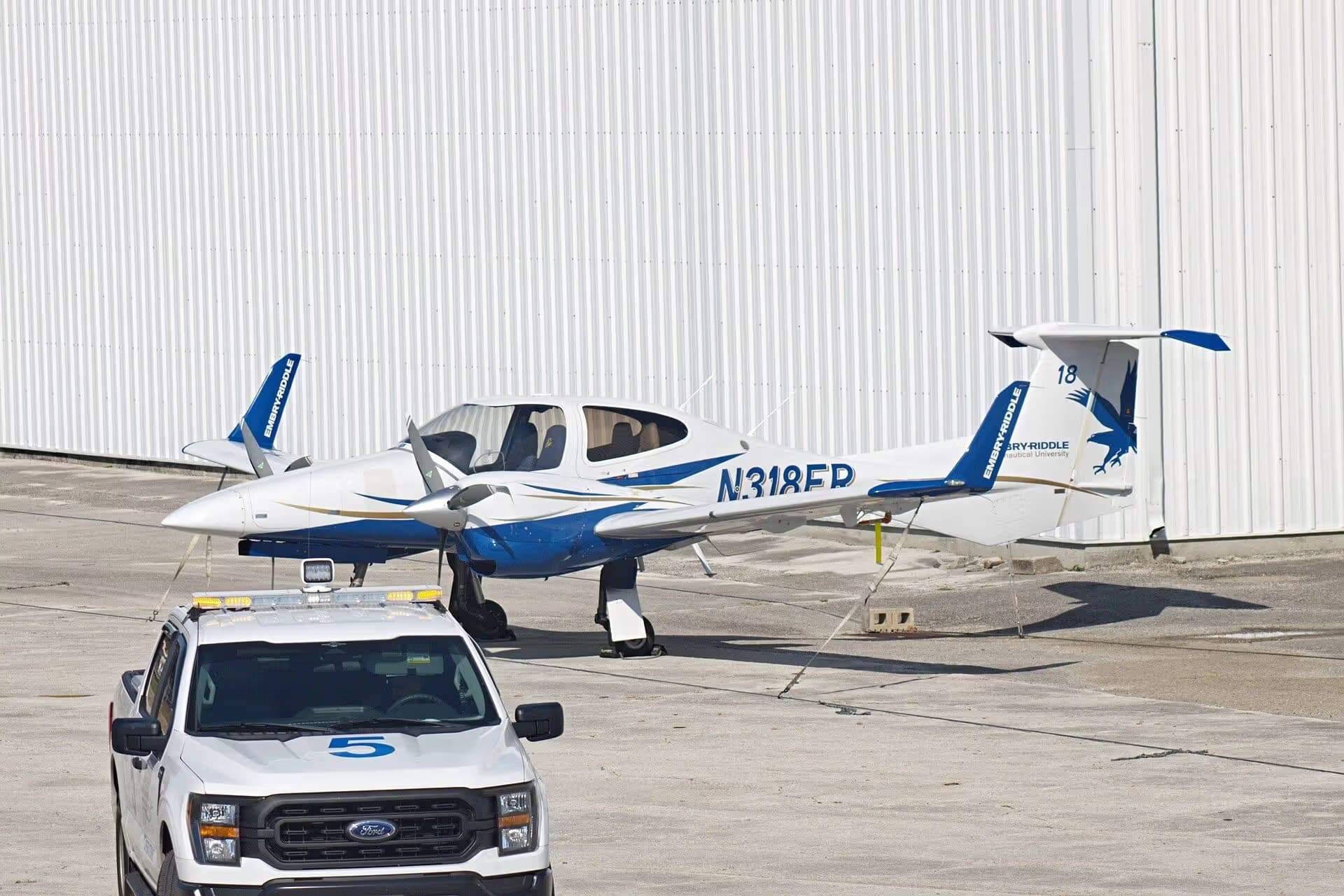 N318ER — Diamond