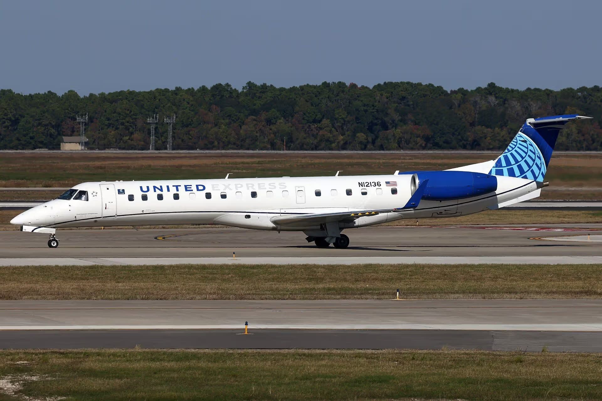 N12136 — Embraer
