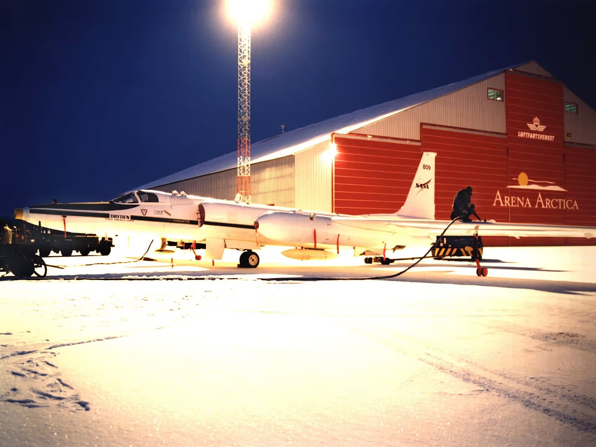 N809NA — Business jet