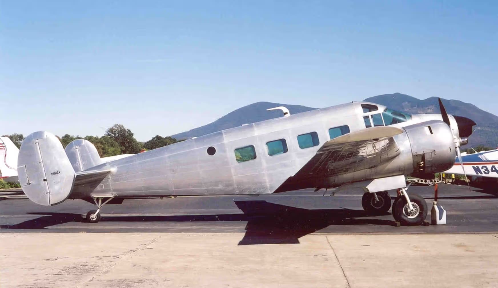 N118SA — Beech