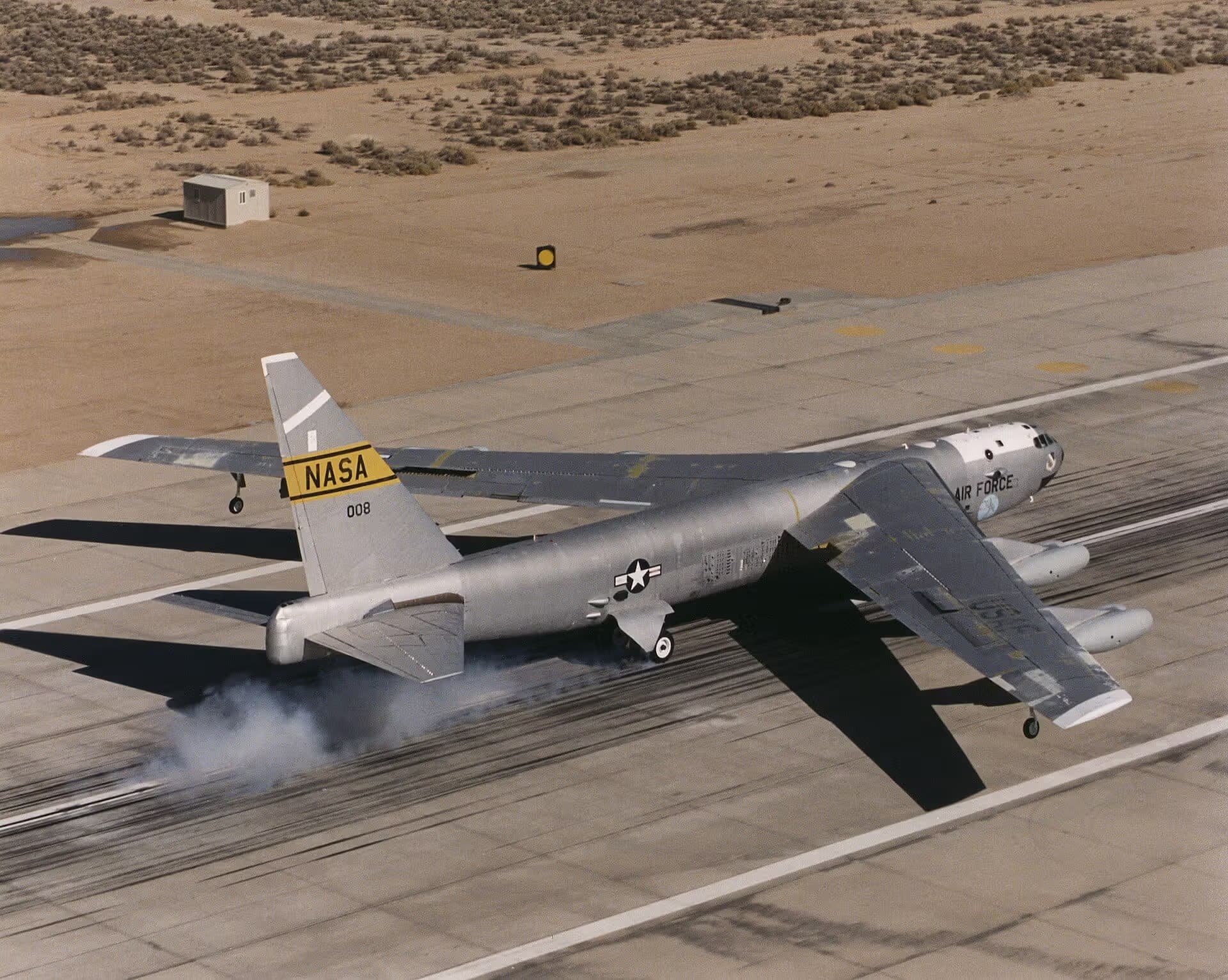 Unidentified — Aircraft at Edwards Air Force Base