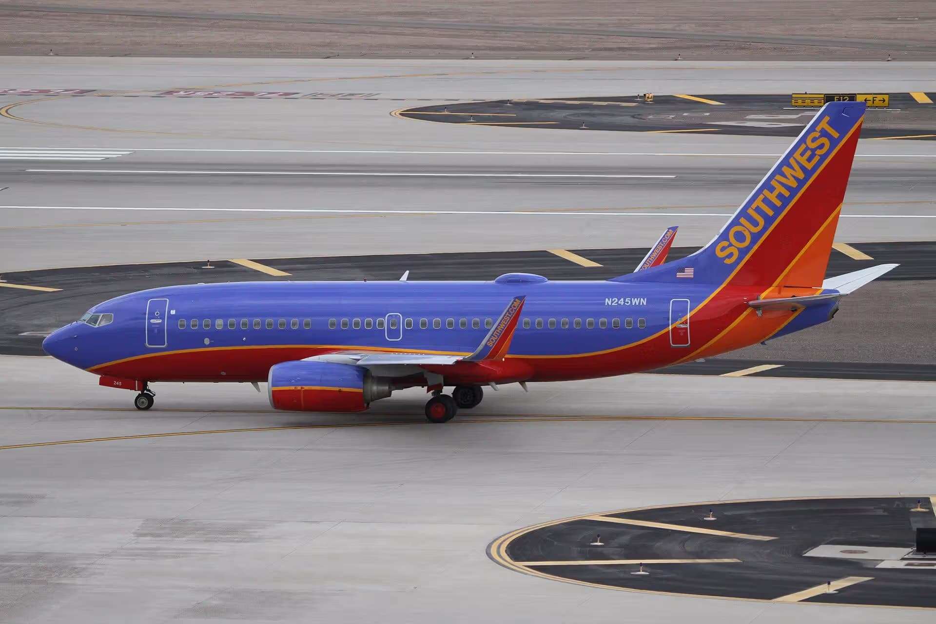 N245WN — Boeing