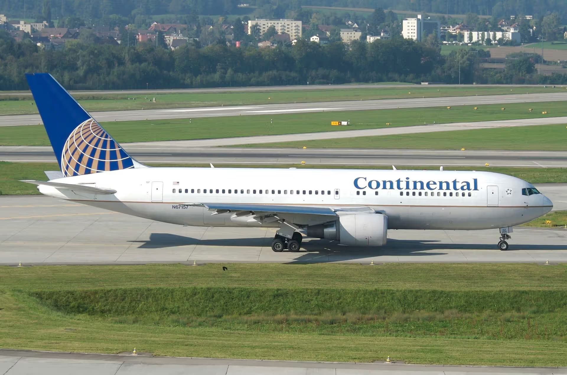N67157 — Twin-engine aircraft
