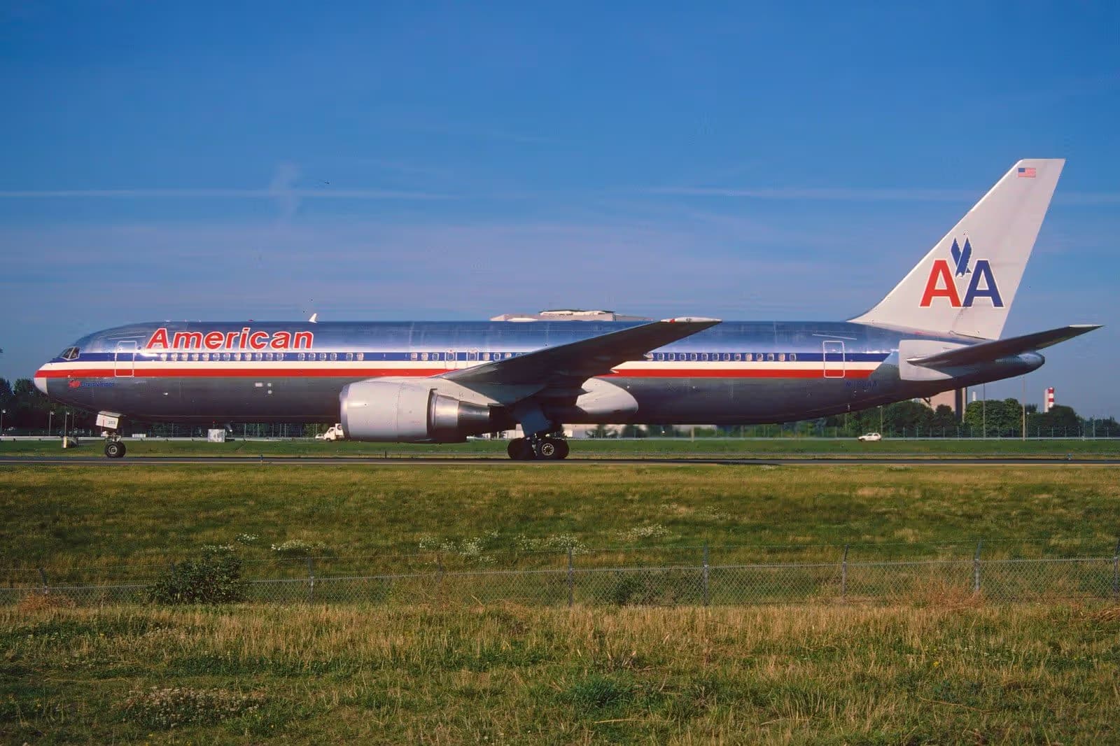 N359AA — Boeing