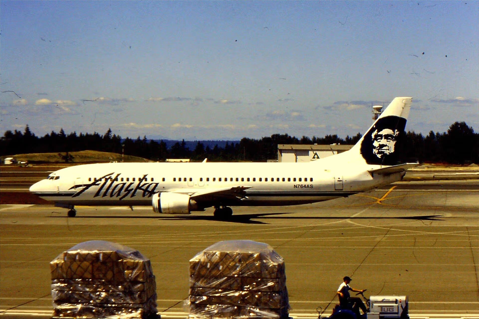 N764AS — Boeing