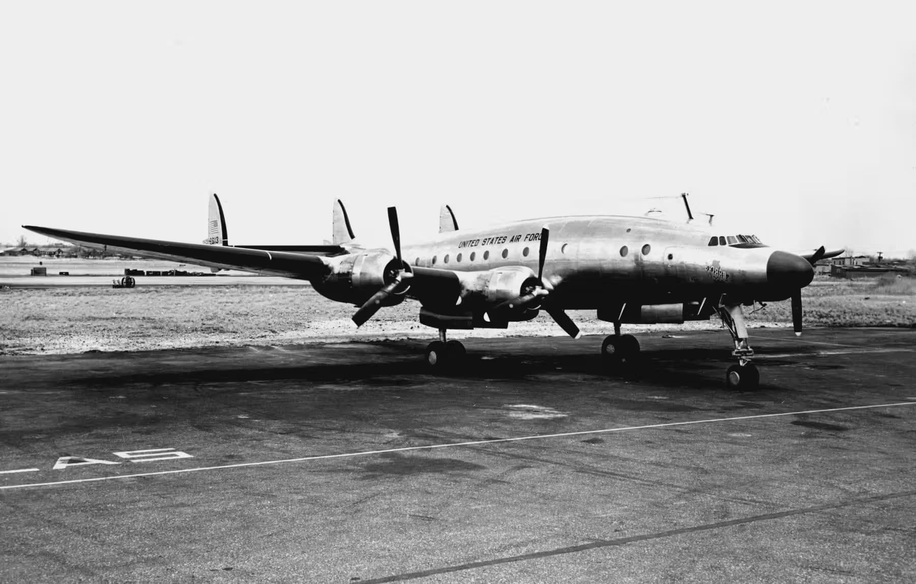 N422NA — Lockheed