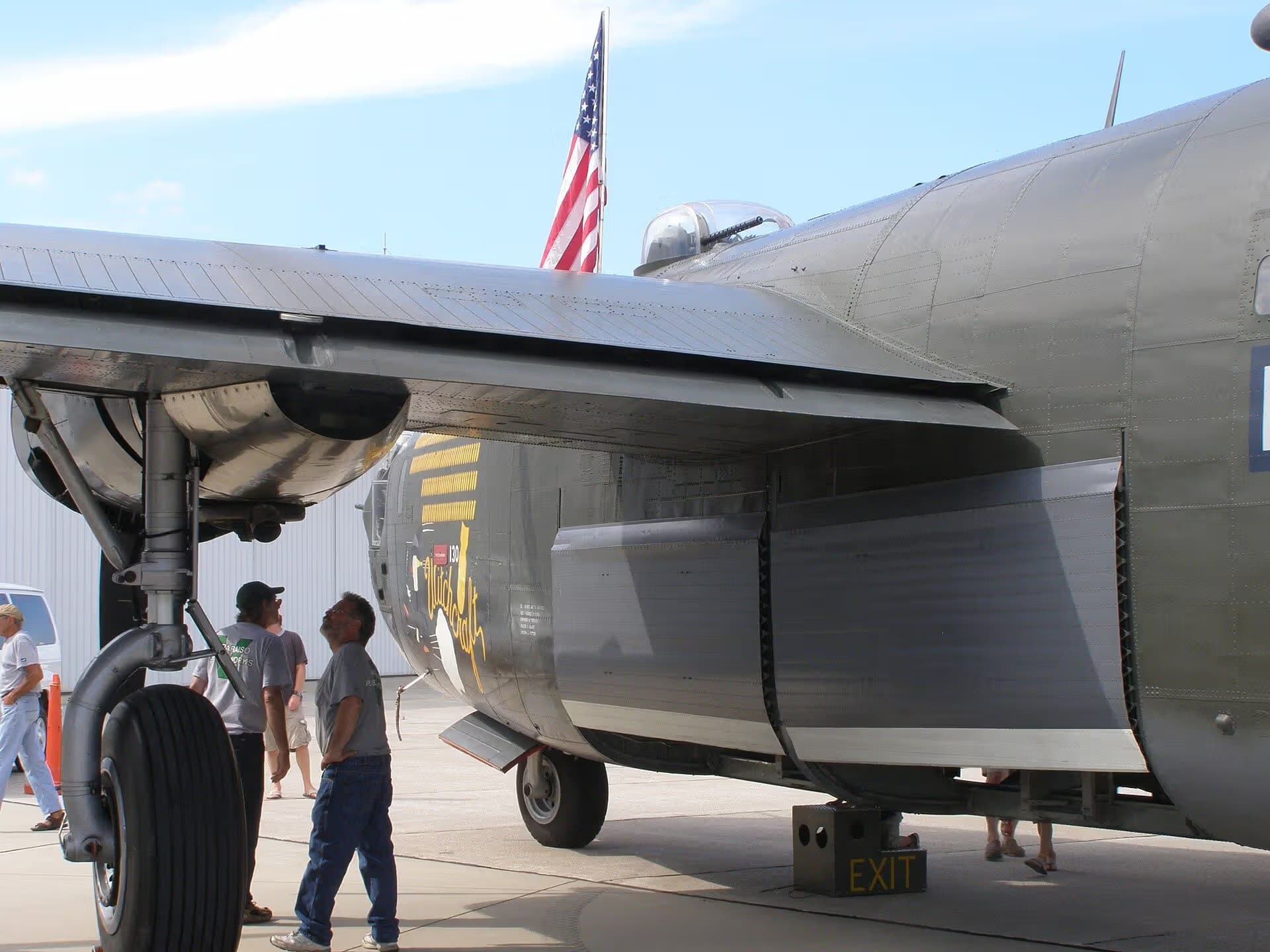 Unidentified — Warbird
