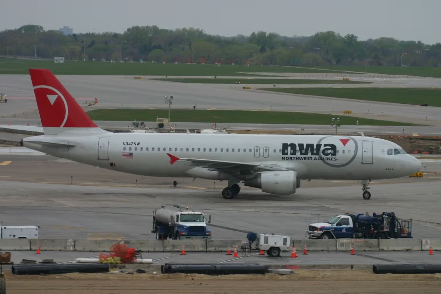 N342NW — Airbus