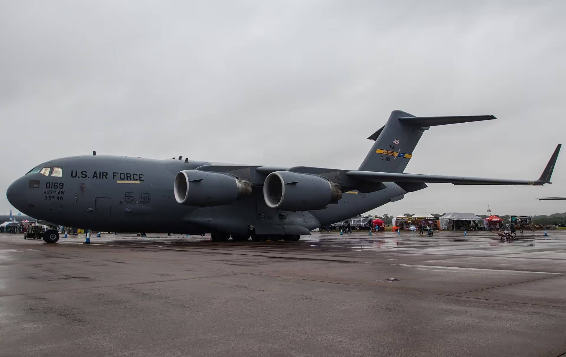Unidentified — Boeing