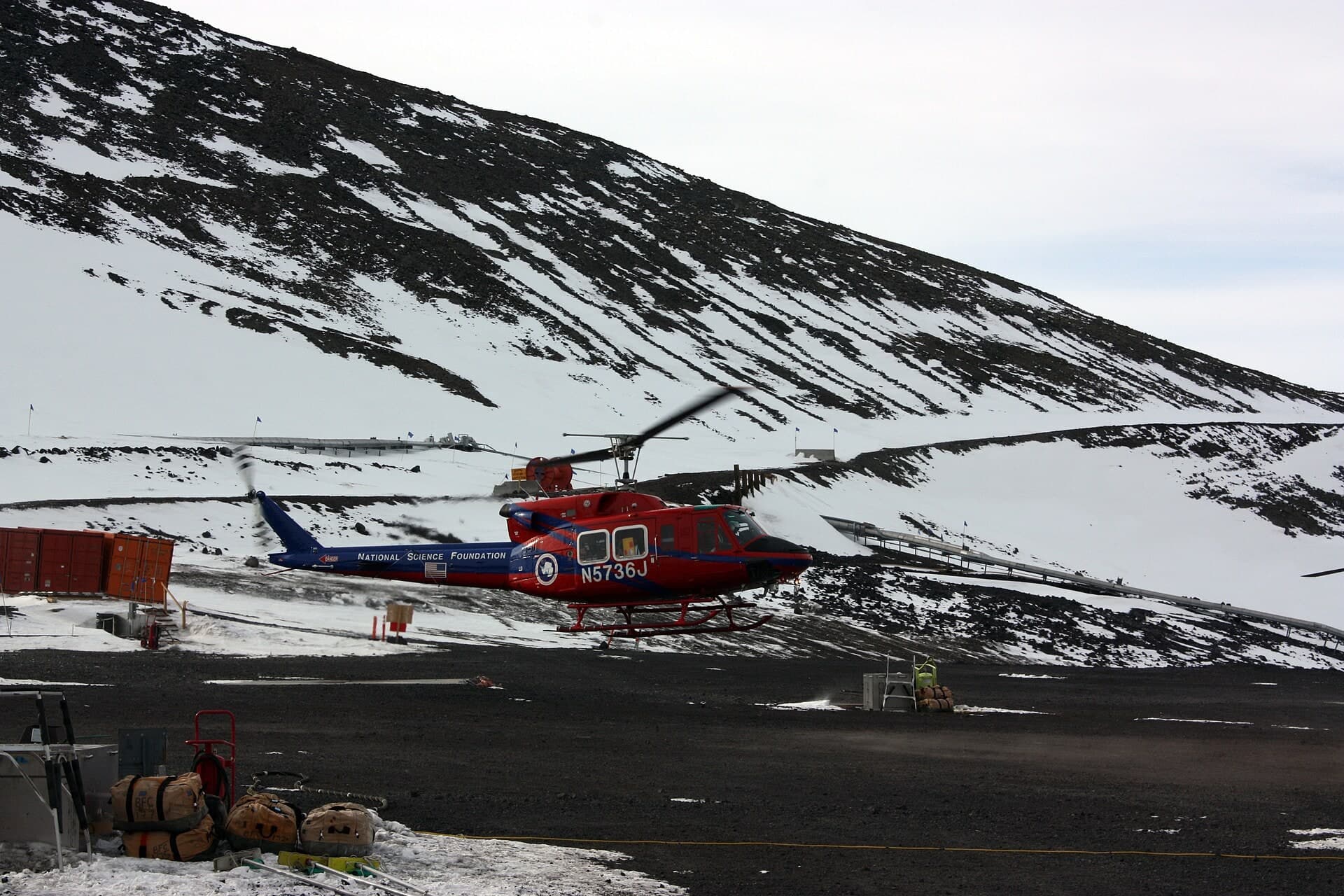 N5736J — Helicopter