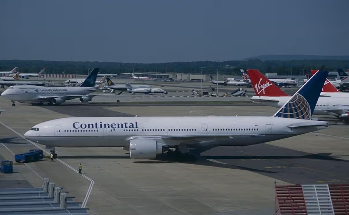 N78004 — Boeing