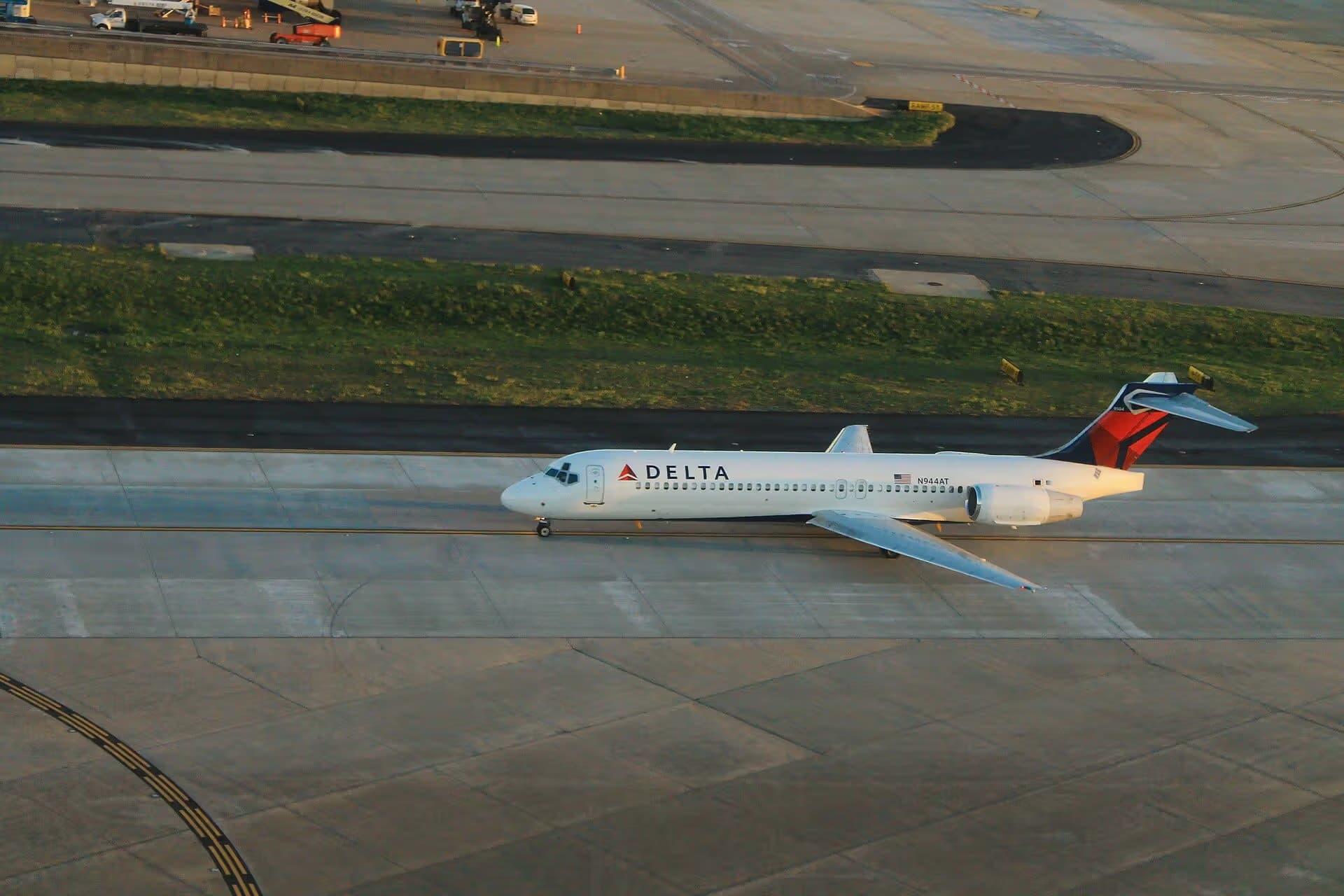 N944AT — Boeing