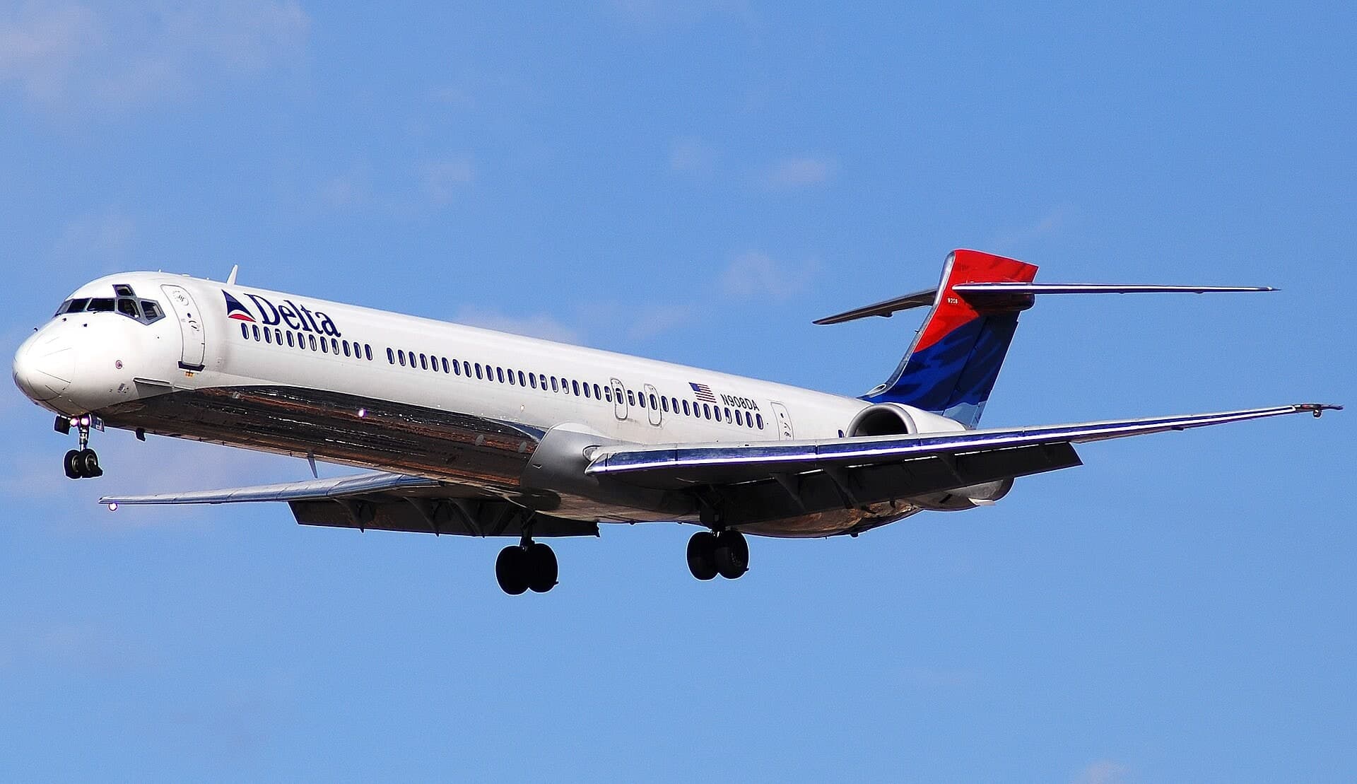 N908DA — Douglas