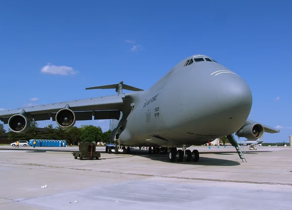 Unidentified — Aircraft