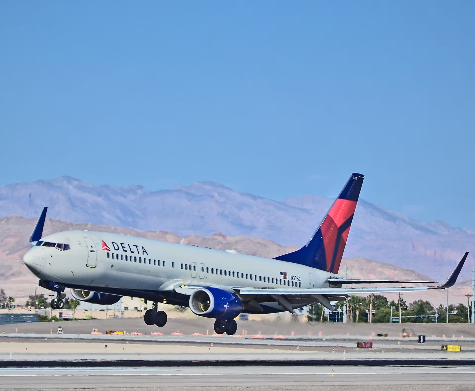 N3752 — Boeing