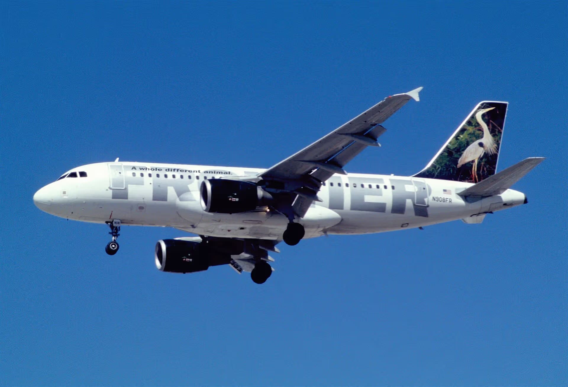 N908FR — Twin-engine aircraft