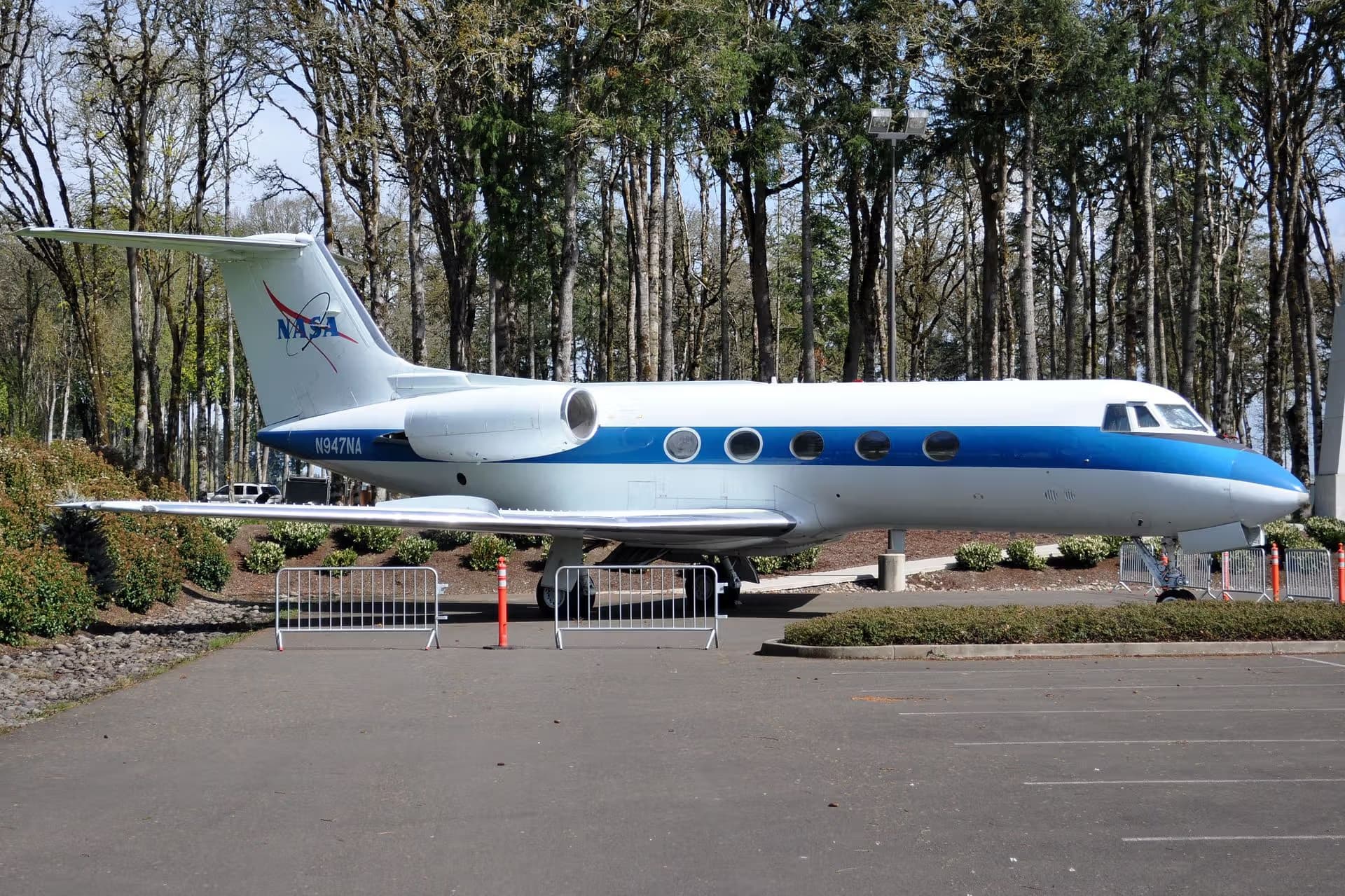 N947NA — Business jet