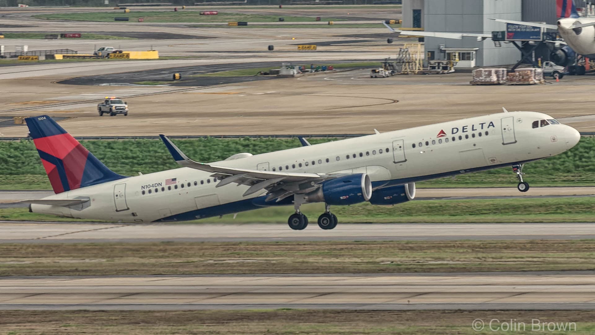 N104DN — Airbus