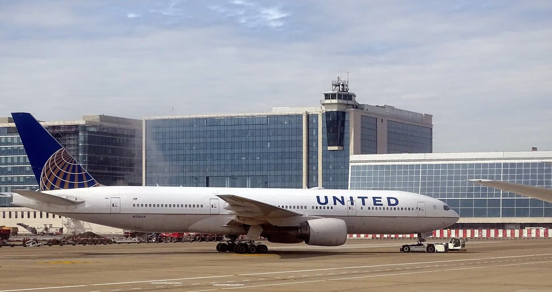 N226UA — Boeing