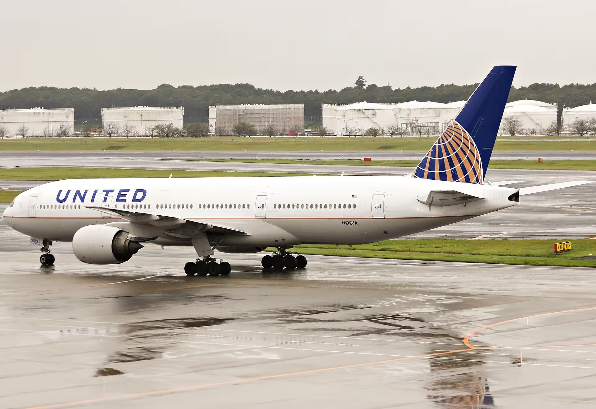 N212UA — Boeing