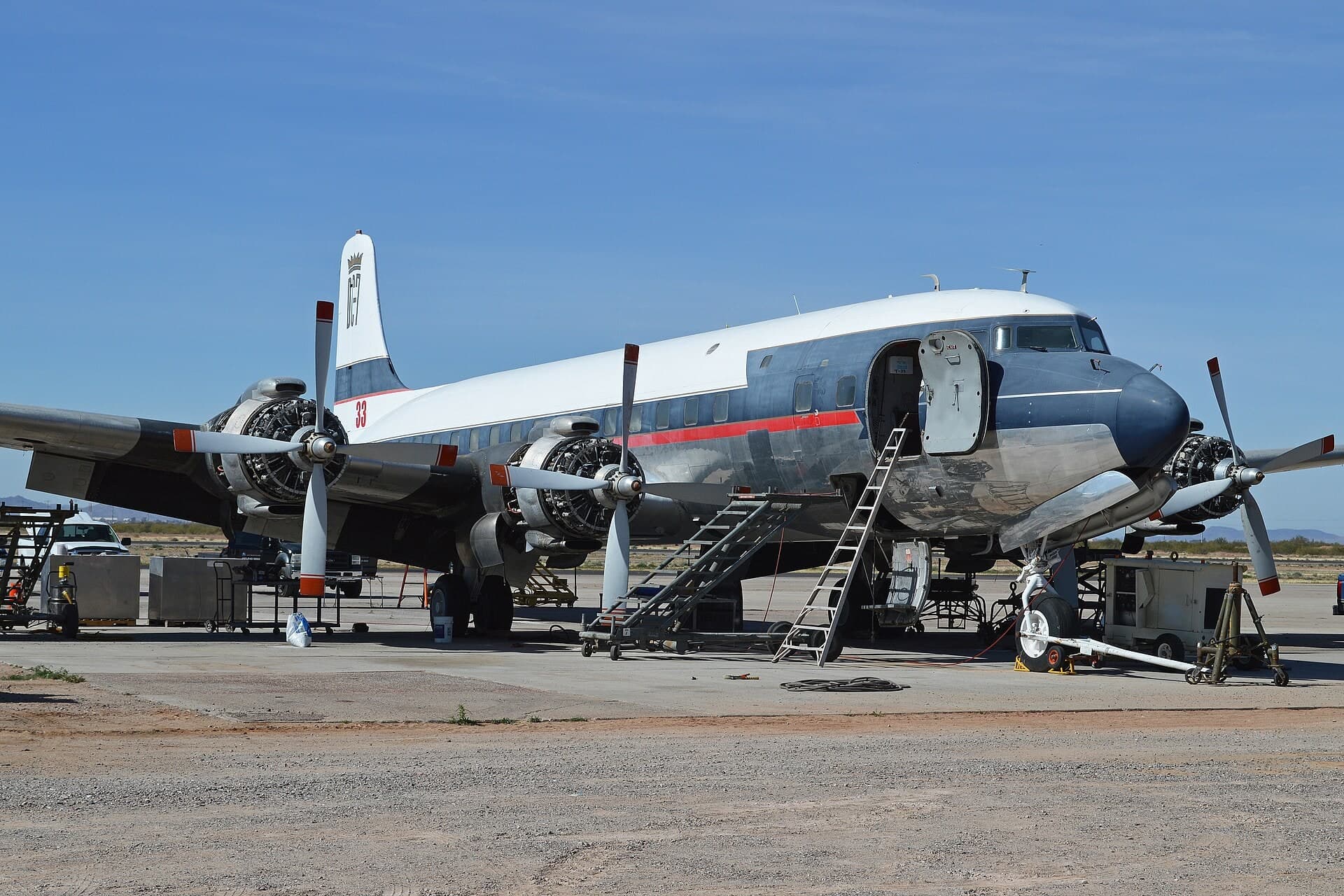 N4887C — Douglas