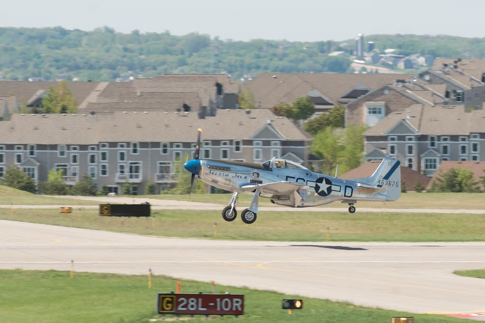 N1751D — Warbird