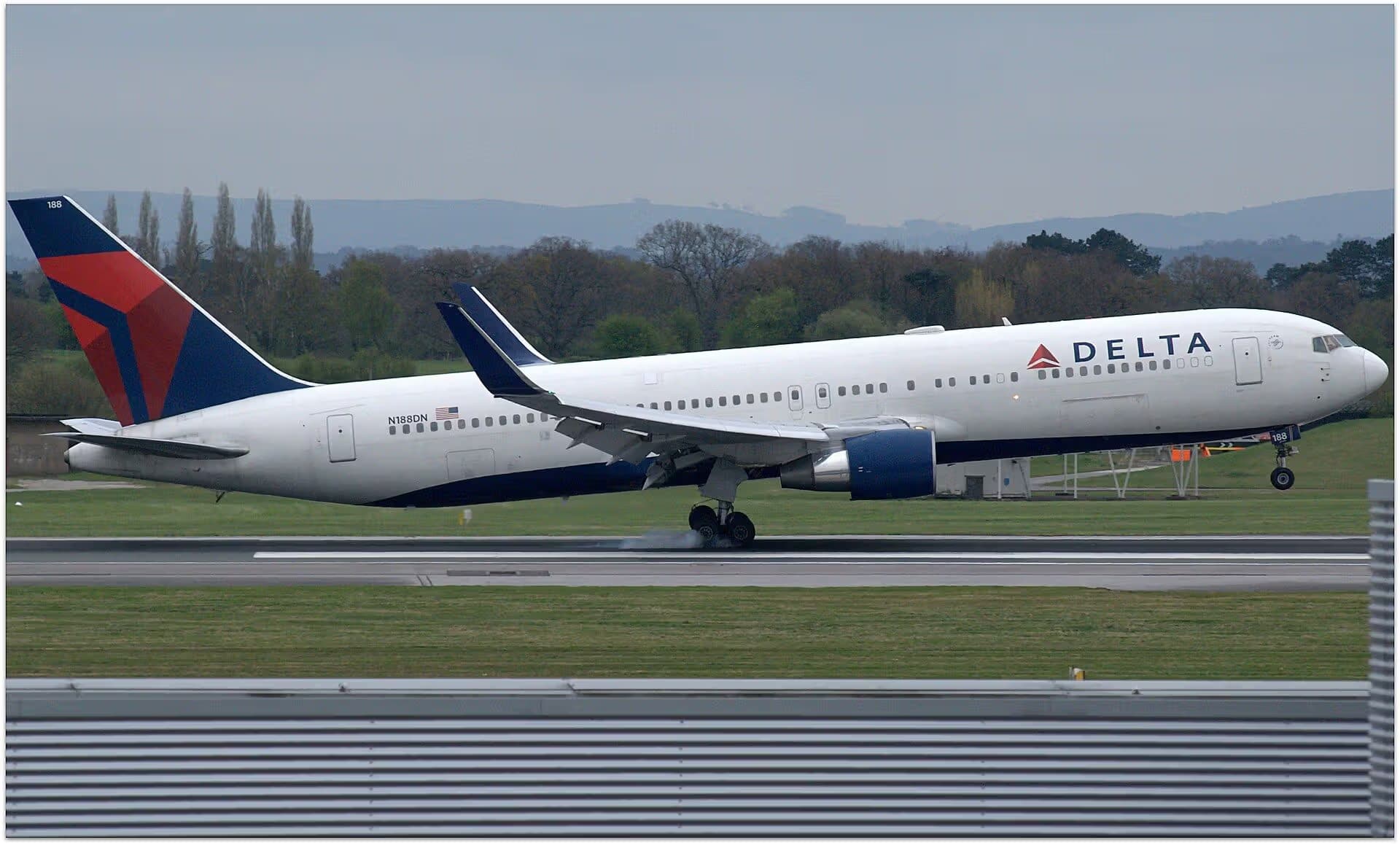 N188DN — Twin-engine aircraft at Manchester Airport