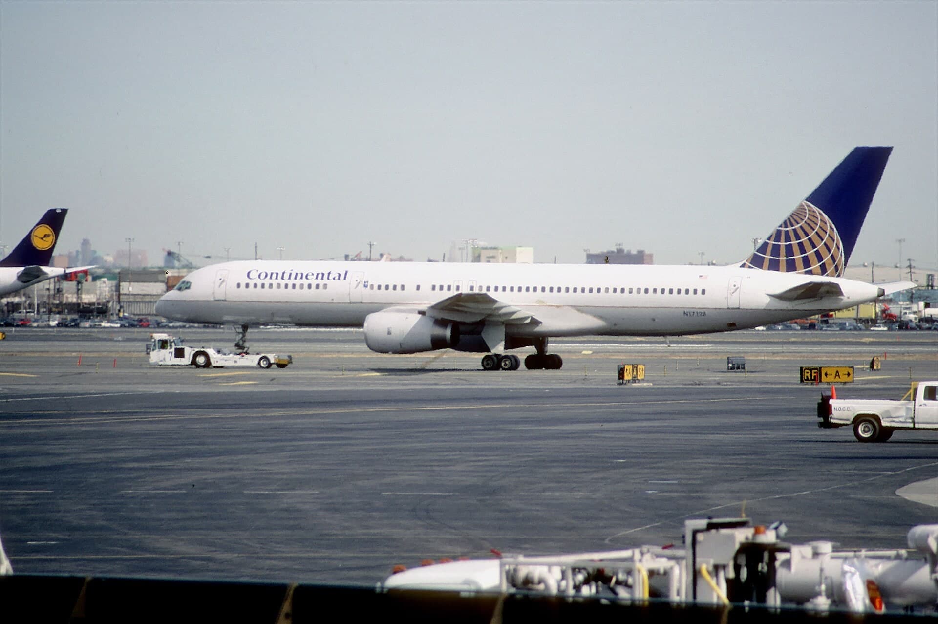 N17128 — Boeing