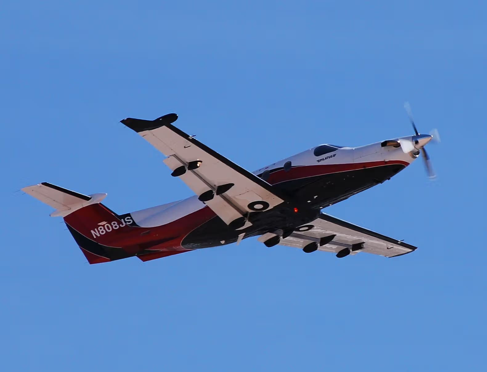 N808JS — Pilatus