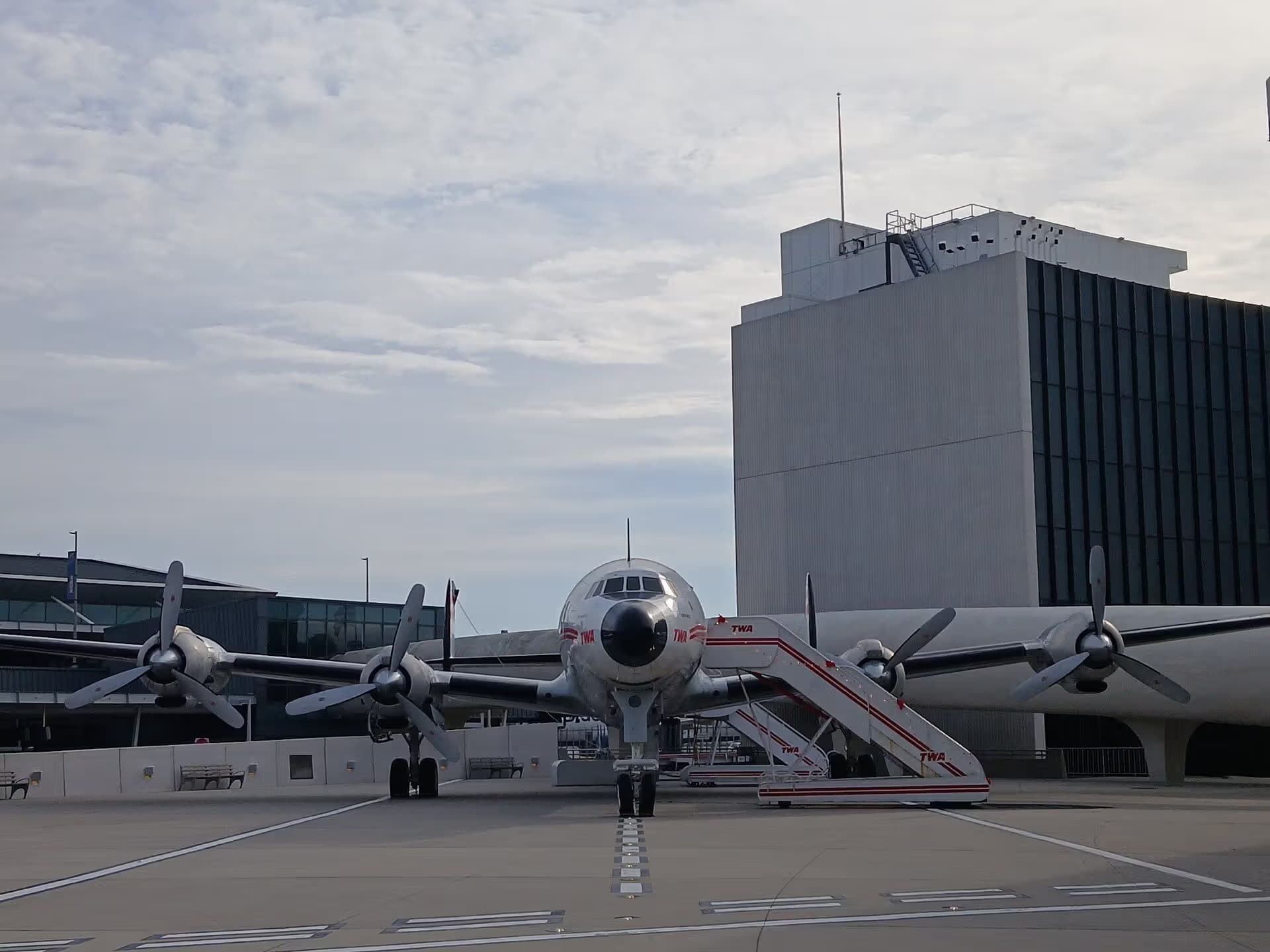 N8083H — Aircraft