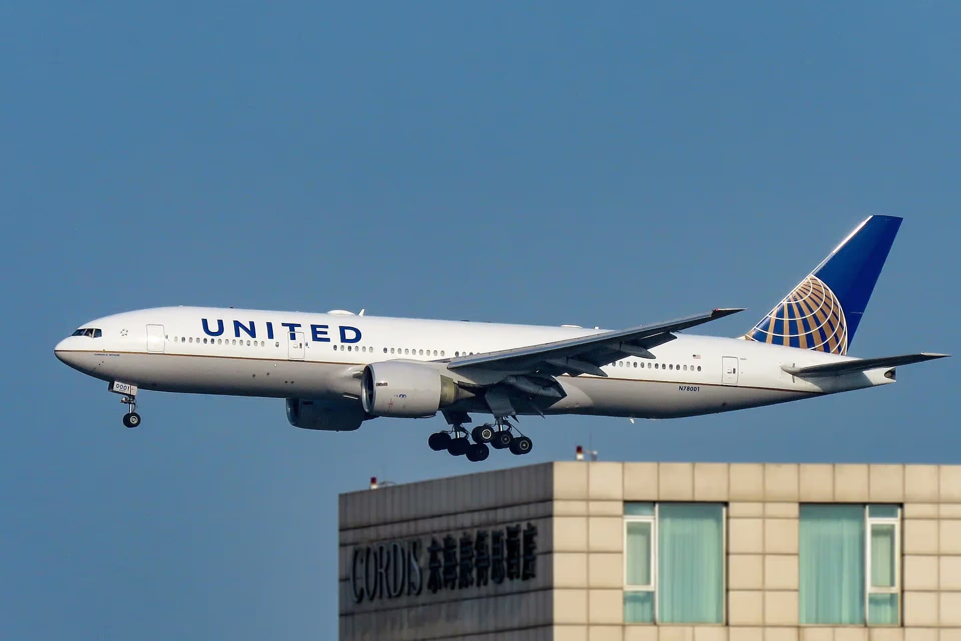 N78001 — Twin-engine aircraft