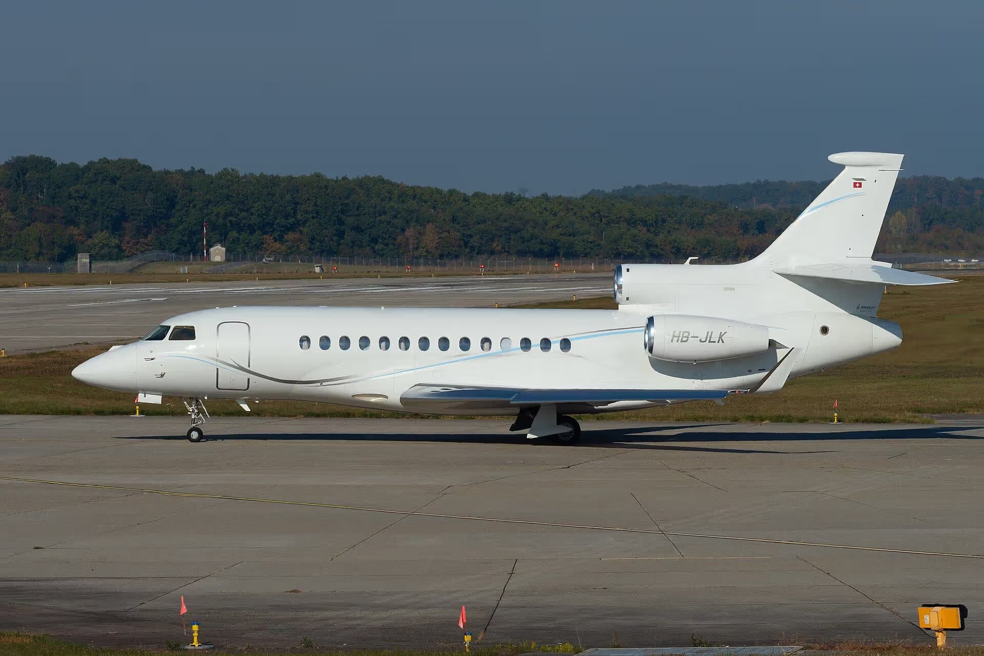 HB-JLK — Business jet