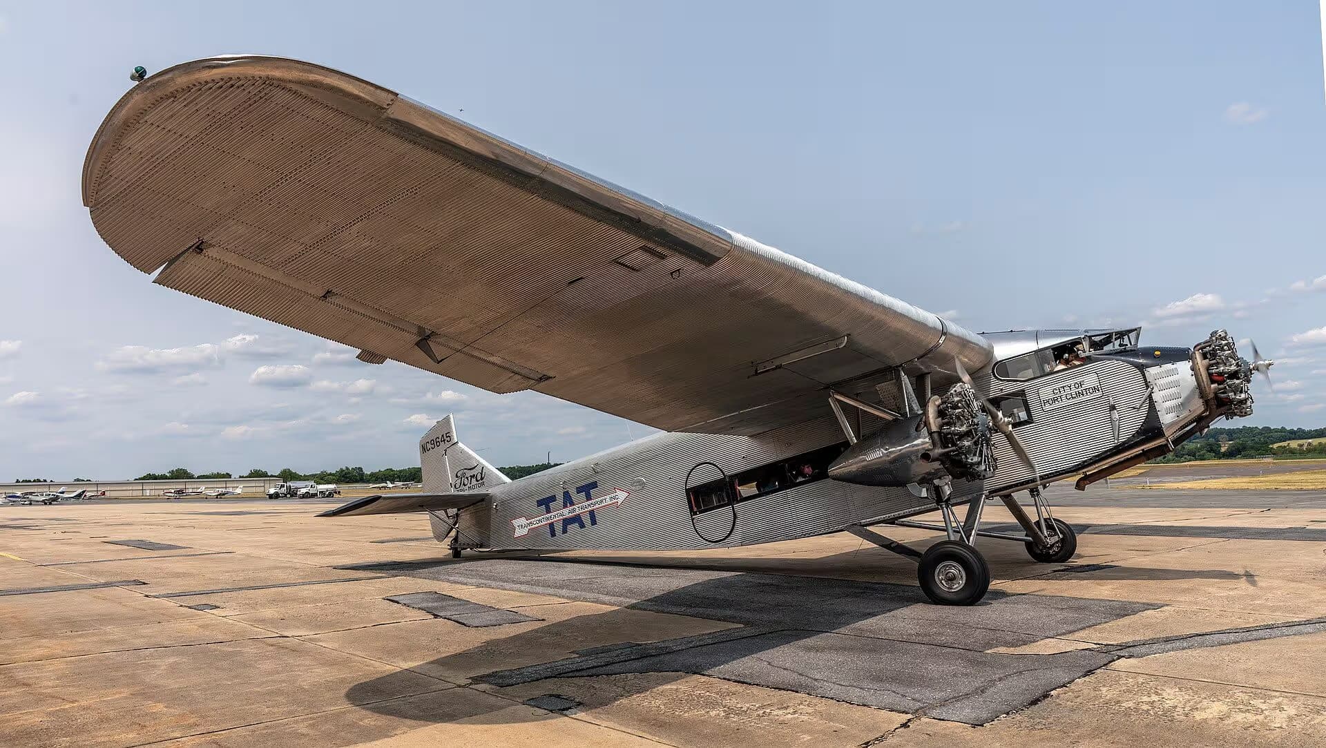 Unidentified — Aircraft