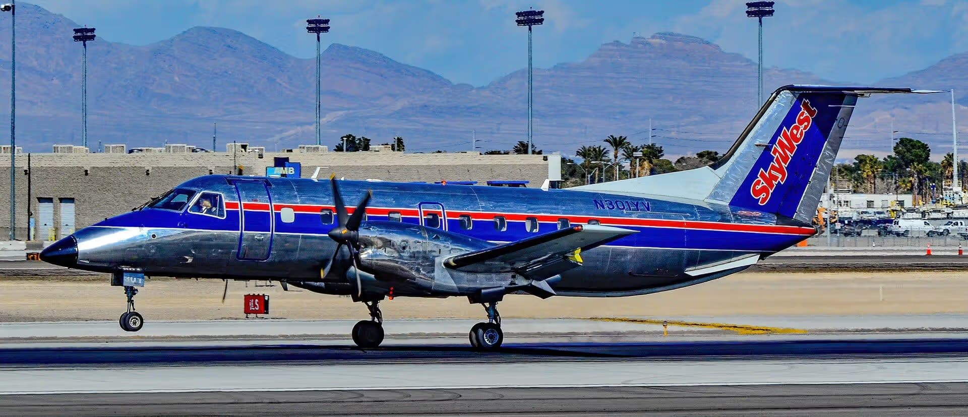 N301YV — Embraer