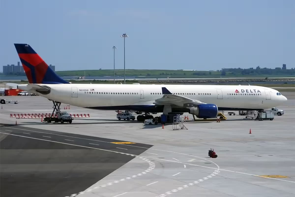 N806NW — Airbus