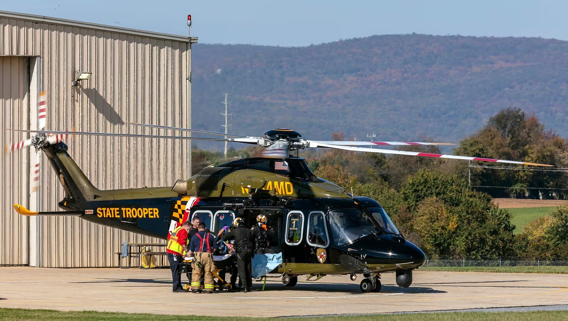 N384MD — Helicopter